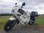 Klikněte pro detailní foto č. 3 - Yamaha FZR 600