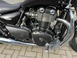Klikněte pro detailní foto č. 5 - Triumph Thunderbird Storm