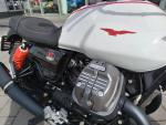 Klikněte pro detailní foto č. 8 - Moto Guzzi V7 Stone TEN (sleva 20.000.-)
