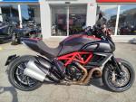 Klikněte pro detailní foto č. 2 - Ducati Diavel Carbon Red, ČR, DESMO, NAVIGACE, LADĚNÝ VÝFUK