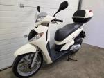 Klikněte pro detailní foto č. 9 - Honda SH 125i