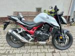 Klikněte pro detailní foto č. 2 - Honda CB 750 Hornet
