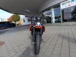 Klikněte pro detailní foto č. 2 - Aprilia Tuono 457 Piranha Red E5+