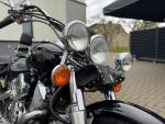 Klikněte pro detailní foto č. 9 - Yamaha XVS 1100 DragStar