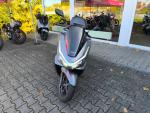 Klikněte pro detailní foto č. 2 - Honda PCX 125 smart top box DEMO