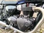 Klikněte pro detailní foto č. 11 - Triumph Bonneville T100 Steath edition