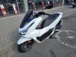 Klikněte pro detailní foto č. 2 - Honda PCX 125DX 2025 Výprodejová cena