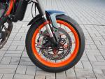 Klikněte pro detailní foto č. 11 - KTM 890 Duke R, 2023, Track Pack, PowerParts