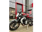 Klikněte pro detailní foto č. 2 - MV Agusta Brutale 800 zánovní stav