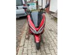 Klikněte pro detailní foto č. 4 - Honda PCX 125