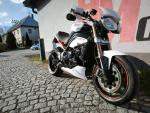 Klikněte pro detailní foto č. 5 - Triumph Speed Triple 1050 ABS
