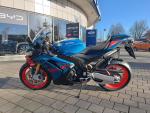 Klikněte pro detailní foto č. 6 - Aprilia RSV4 1100 Stingray Blu