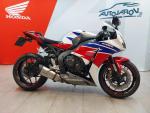 Klikněte pro detailní foto č. 2 - Honda CBR 1000 RR Fireblade