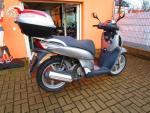 Klikněte pro detailní foto č. 2 - Honda SH 150i HEZKÝ STAV STROJE