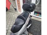 Klikněte pro detailní foto č. 13 - Piaggio Beverly 500, Topcase, 2x klíč, vysoké plexi