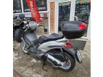 Klikněte pro detailní foto č. 4 - Piaggio Beverly 500, Topcase, 2x klíč, vysoké plexi