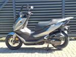 Klikněte pro detailní foto č. 5 - Voge SR1 125i GT