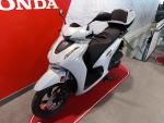Klikněte pro detailní foto č. 3 - Honda SH 350 i