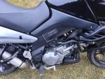 Klikněte pro detailní foto č. 12 - Suzuki DL 1000 V-Strom (2007) velmi pěkný, 43 tis.km, kufry, doplňky