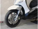 Klikněte pro detailní foto č. 14 - Piaggio Piaggio Beverly 350 ABS + ASR