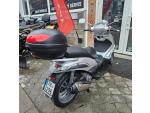 Klikněte pro detailní foto č. 11 - Piaggio Beverly 300, Topcase, 2x klíč