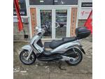 Klikněte pro detailní foto č. 3 - Piaggio Beverly 300, Topcase, 2x klíč