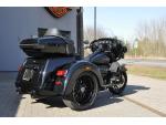 Klikněte pro detailní foto č. 3 - Harley-Davidson FLHTCUTG Tri Glide Ultra Classic 2025 Black - skvělá cena