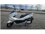 Klikněte pro detailní foto č. 10 - Honda PCX 125