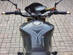 Klikněte pro detailní foto č. 13 - Yamaha MT-09, 2x kufr, plexi, padací rám, doplňky