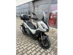 Klikněte pro detailní foto č. 2 - Honda ADV 350 s el. kufrem Honda 45L