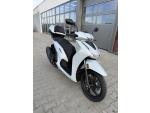 Klikněte pro detailní foto č. 2 - Honda SH 350 i s el. kufrem Honda 35L