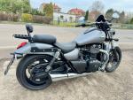 Klikněte pro detailní foto č. 3 - Triumph Thunderbird Storm
