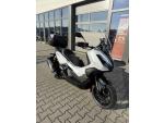 Klikněte pro detailní foto č. 2 - Honda ADV 350 s el. kufrem Honda 45L