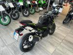 Klikněte pro detailní foto č. 3 - Kawasaki Z 400 ČR 1. MAJ