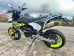 Klikněte pro detailní foto č. 5 - Husqvarna 701 Supermoto pouze 1200km  doplňky