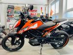 Klikněte pro detailní foto č. 2 - KTM 125 Duke - TOP STAV / 11 KW pro A1