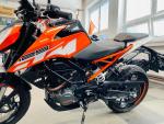 Klikněte pro detailní foto č. 4 - KTM 125 Duke - TOP STAV / 11 KW pro A1