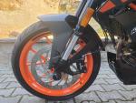 Klikněte pro detailní foto č. 4 - KTM 125 Duke - SUPER STAV + VÝBAVA