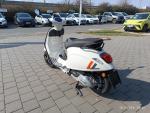 Klikněte pro detailní foto č. 5 - Vespa Sprint 125 S Bianco Innocente