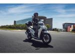 Klikněte pro detailní foto č. 10 - Honda SH 125i