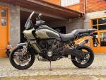 Klikněte pro detailní foto č. 10 - Harley-Davidson RA1250 Pan America 1250 ccm - v záruce, doplňky za 115 000,-