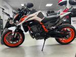 Klikněte pro detailní foto č. 3 - KTM 890 Duke R