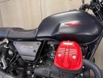 Klikněte pro detailní foto č. 3 - Moto Guzzi V7 III Carbon ABS - LIMITOVANÁ EDICE / ČR / 1. MAJ / SUPER CENA