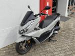 Klikněte pro detailní foto č. 5 - Honda PCX 125