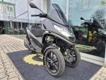 Klikněte pro detailní foto č. 2 - Piaggio MP3 300 Deep Black