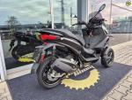 Klikněte pro detailní foto č. 4 - Piaggio MP3 300 Deep Black