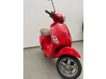 Klikněte pro detailní foto č. 5 - Vespa LX 125 červená