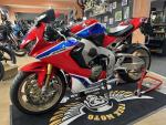 Klikněte pro detailní foto č. 4 - Honda CBR 1000 RR Fireblade SP2