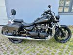 Klikněte pro detailní foto č. 3 - Triumph Thunderbird Storm