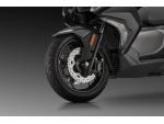 Klikněte pro detailní foto č. 9 - QJ Motor Fort 350, Konektivita s chytrými telefony + navigace